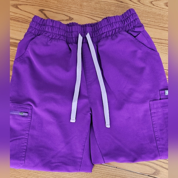 FIGS Magic Purple High Waisted - Picture 1 of 4